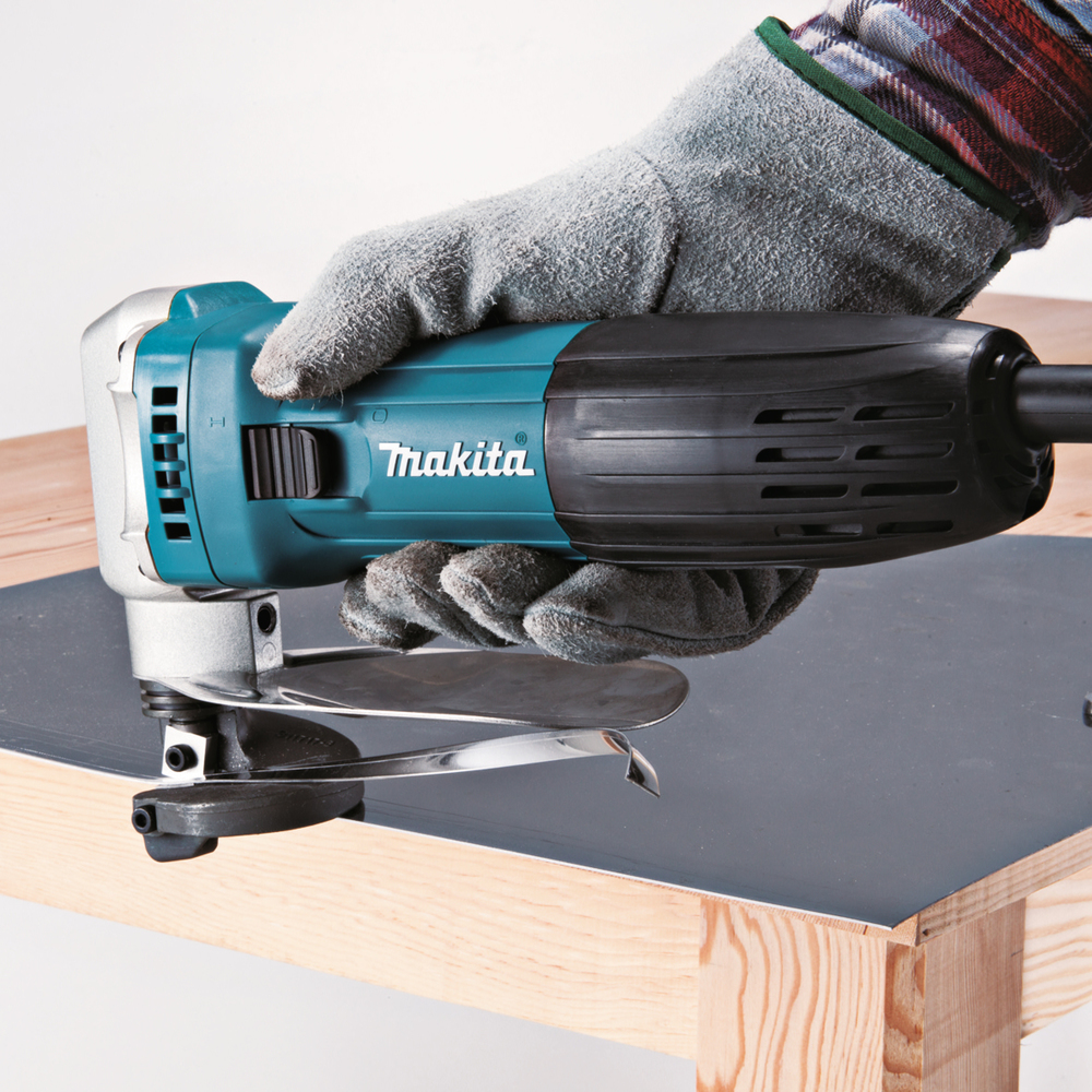 Ножницы листовые электрические Makita JS1602 380 Вт, 1,6 мм, 4000 об/мин