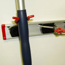 Фиксатор ручек для держателя инвентаря Брюнер 508526