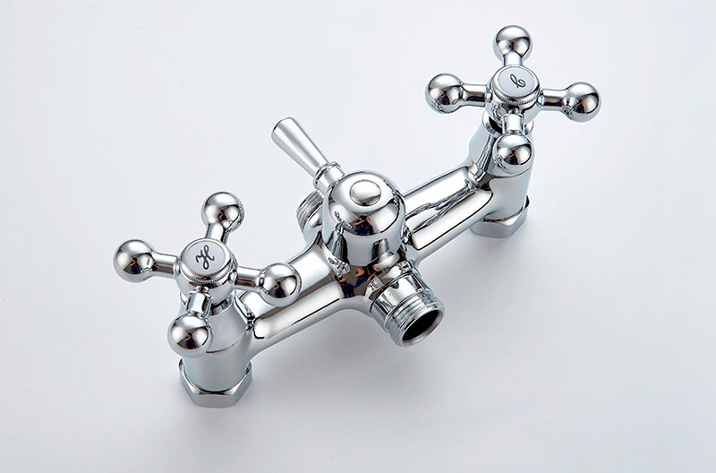 СМЕСИТЕЛЬ ДЛЯ ВАННЫ LEDEME L2619