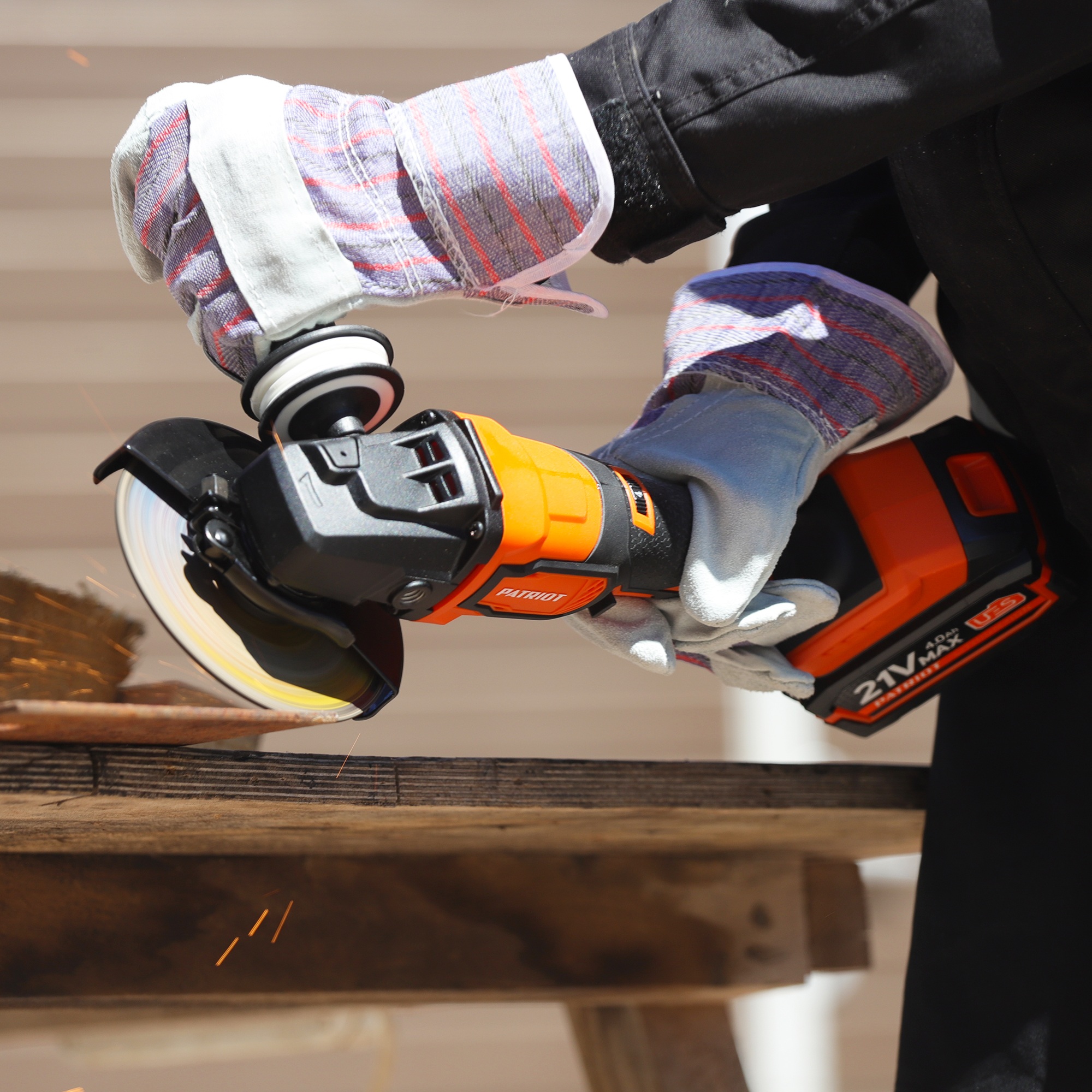 Машина углошлифовальная (УШМ) PATRIOT AG 125Li UES