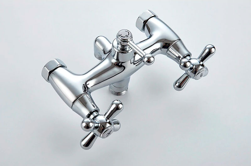 СМЕСИТЕЛЬ ДЛЯ ВАННЫ LEDEME L2518