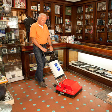 Компактная поломоечная машина Turbolava Maxi