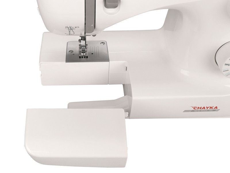 Электромеханическая швейная машина CHAYKA NEW WAVE 735