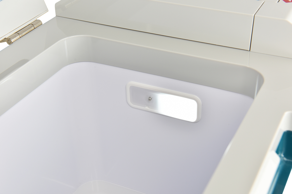 Холодильник аккумуляторный с функцией подогрева CW001GZ 40 В,DС - 12В, AC - 220В, 20 л, без акб и ЗУ