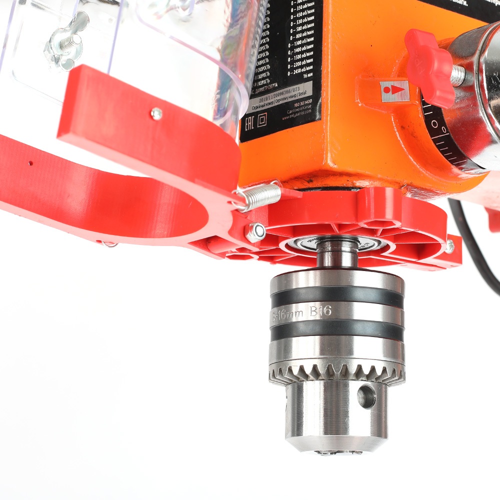 Станок сверлильный PATRIOT SD 600, 550 Вт. скорости 12, сверло 16 мм, тиски в комплекте.