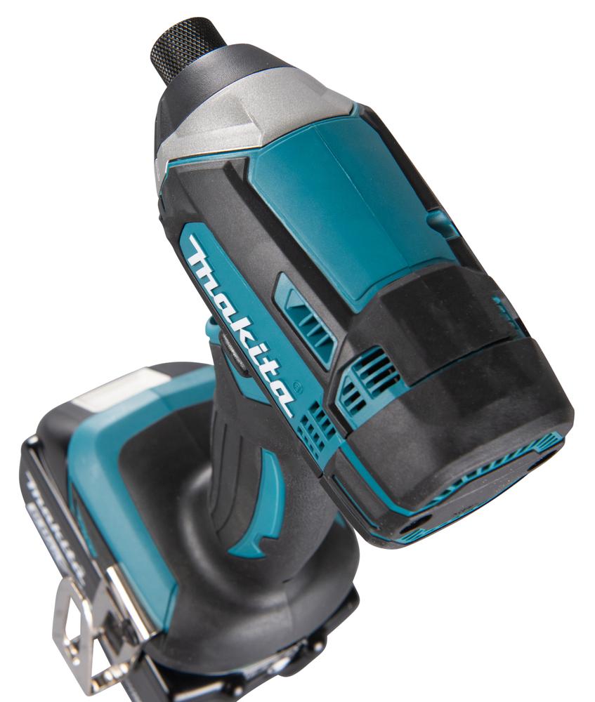 Шуруповерт ударный аккумуляторный Makita DTD152RME 18В, 2х4.0 Ач, 1/4\", 165 Нм, 2900 об/мин