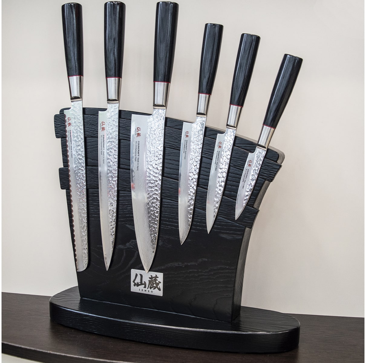 Магнитная подставка для  6-ти кухонных ножей