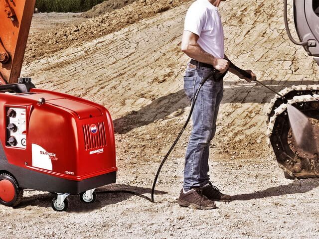 Мойка высокого давления с подогревом воды SUPER PLUS 250/15