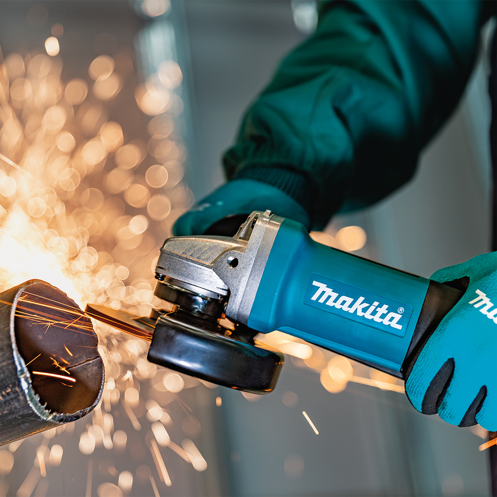 Угловая шлифовальная машина электрическая Makita 9558HPG 840 Вт, 125 мм, 11000 об/мин