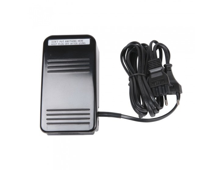 Электромеханическая швейная машина Janome LE 22