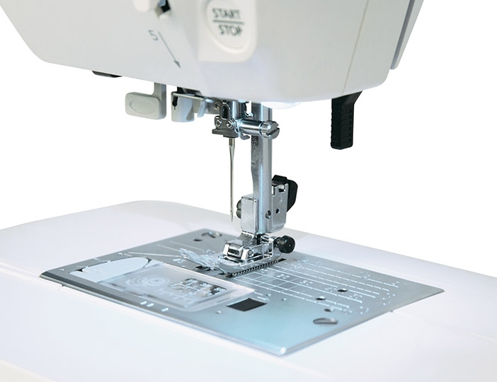 Компьютерная швейная машина Janome ArtDecor 7180