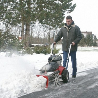 Всесезонная подметальная машина Tielbuerger TK38 HONDA