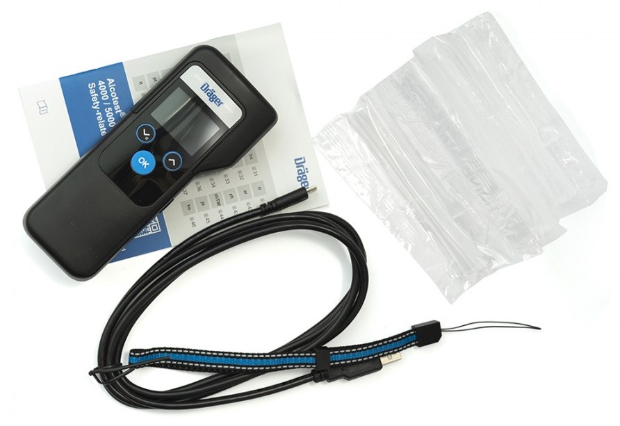 Профессиональный алкотестер Drager Alcotest 6000 с кабелем для подключения к ПК