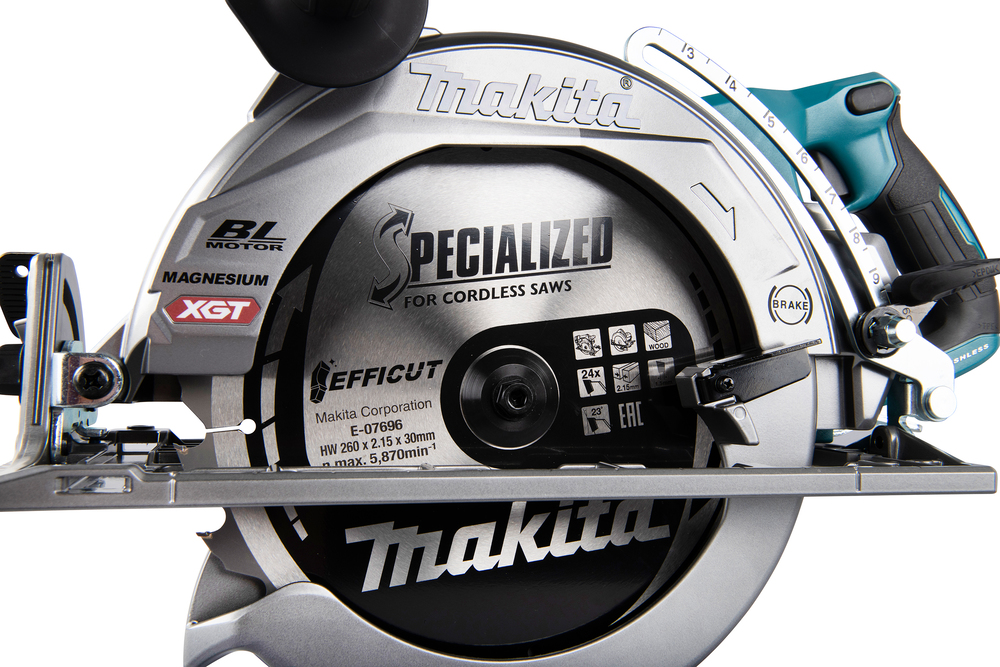 Пила дисковая аккумуляторная с задней рукояткой Makita RS002GZ XGT 40В, 260 мм, 4000 об/мин, без акб и ЗУ