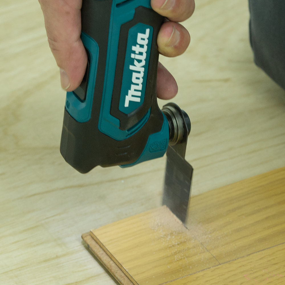 Аккумуляторный многофункциональный инструмент Makita TM30DZ 10.8В, 6000-20000 об\мин, без акб и ЗУ