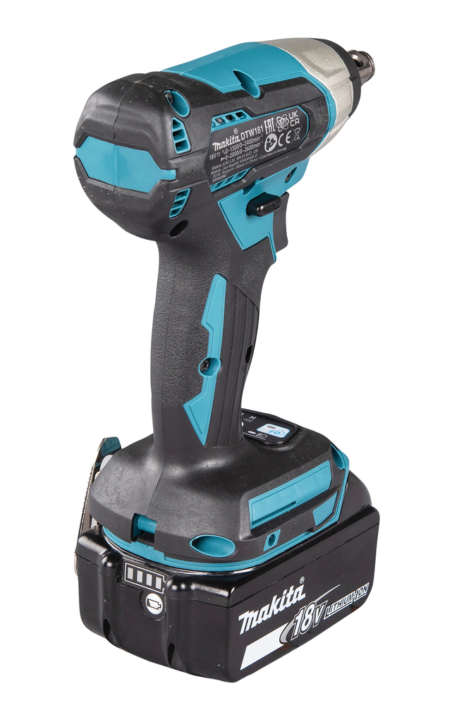 Гайковерт ударный аккумуляторный Makita DTW181RFE LXT 18В, 2х3.0 Ач, 1/2\", 210 Нм, 0 – 2400 об/мин