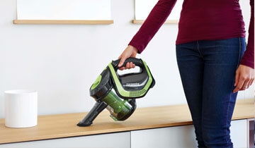 Пылесос вертикальный Polti Forzaspira Slim SR110 green