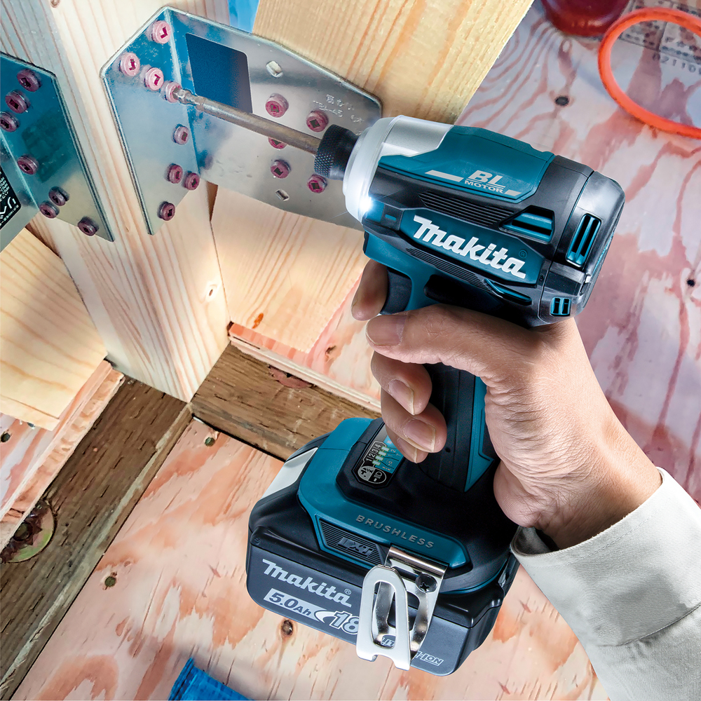 Шуруповерт ударный аккумуляторный Makita DTD172Z LXT 18В, 180 Нм, 3600 об/мин, без акб и ЗУ