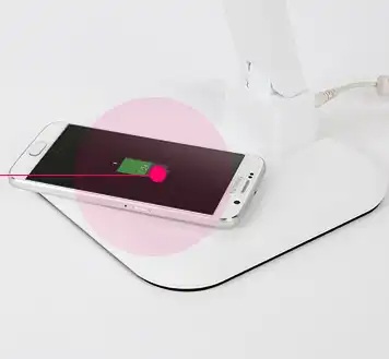 Светодиодный светильник Diasonic DL-65WTH с беспроводным зарядным устройством для телефонов белый