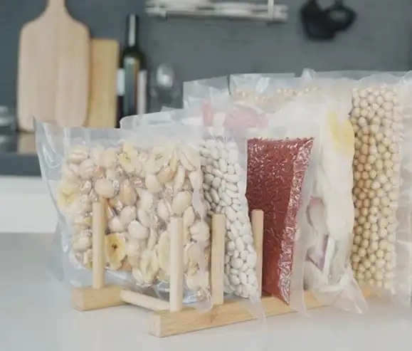 Рулон для вакуумной упаковки 20х600 см из высокопроч. 7-ми слойн.барьерной вакуумной пленк