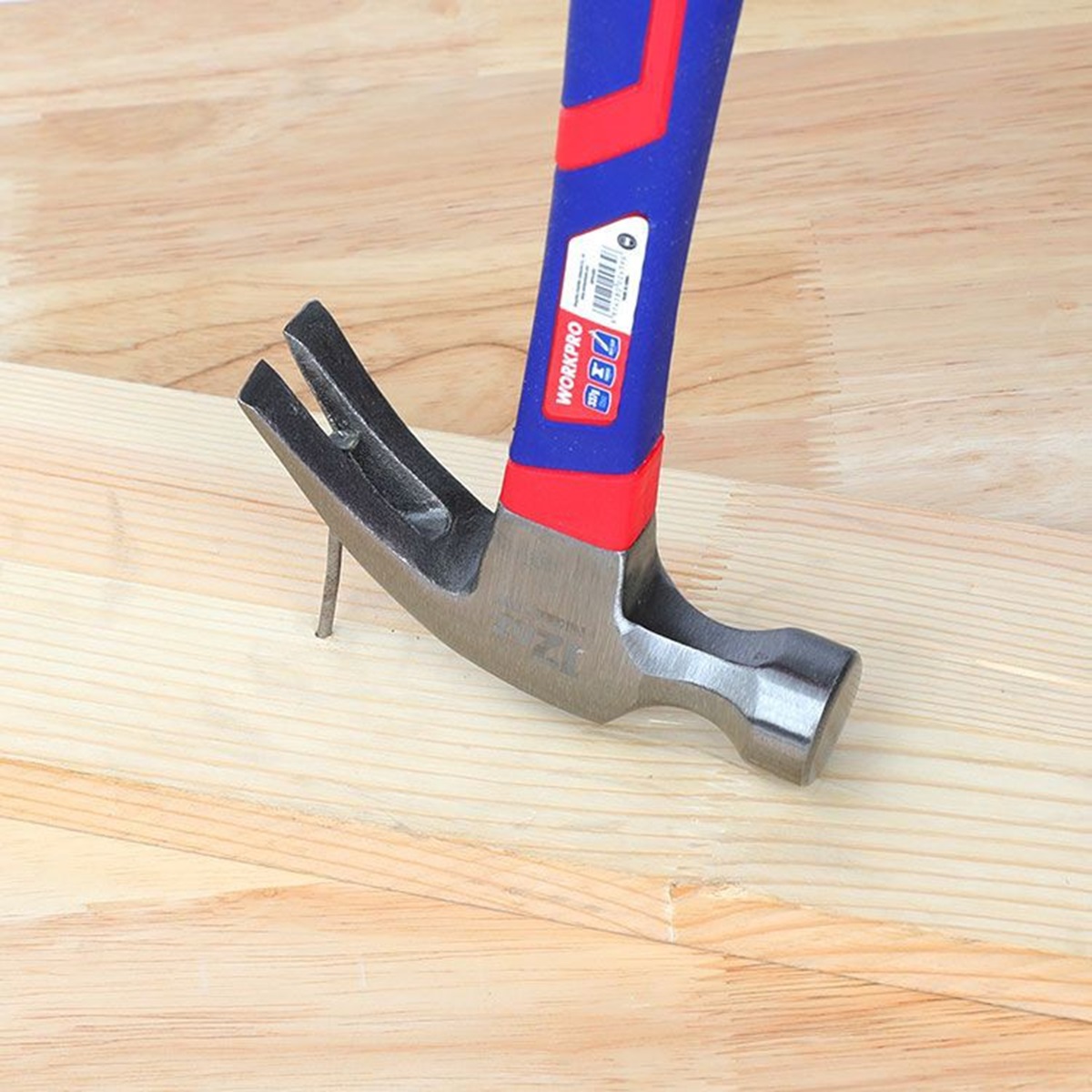 Молоток-гвоздодер столярный с фиберглассовой рукояткой  337г WORKPRO