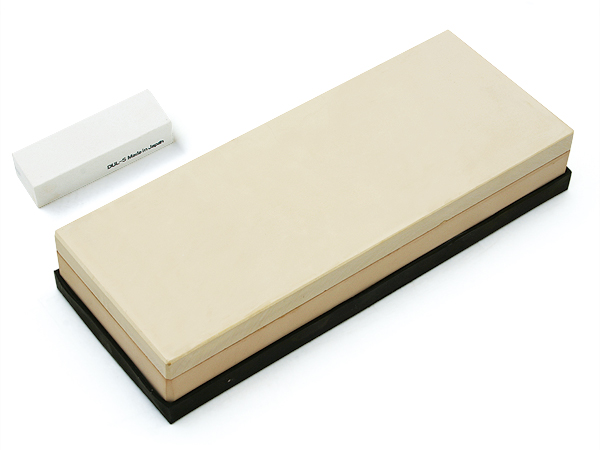 Камень точильный водный #4000/6000 на подставке Suehiro DGL-440