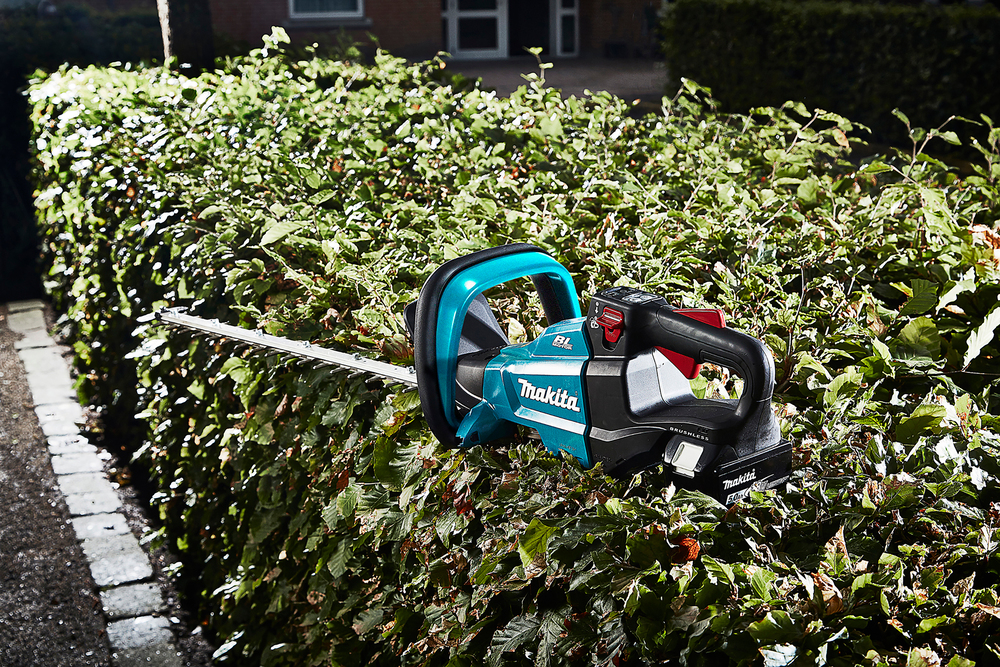Кусторез аккумуляторный Makita DUH502Z LXT 18В, 500 мм, 21,5 мм, без акб и з/у