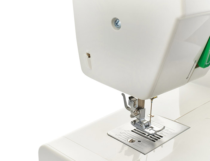 Электромеханическая швейная машина CHAYKA модель ЧАЙКА 134А