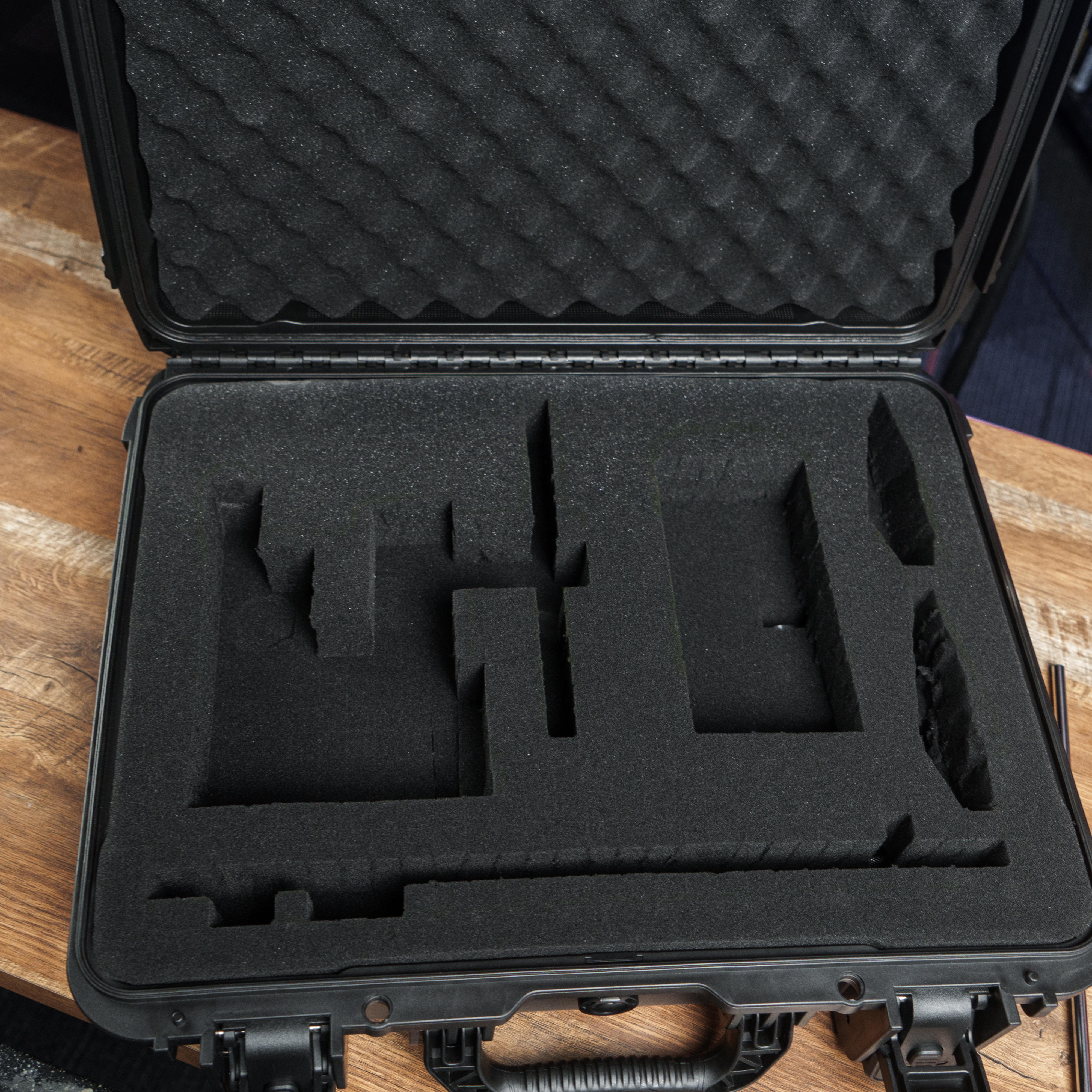 Кейс защитный TSPROF T4814, адаптивный ложемент