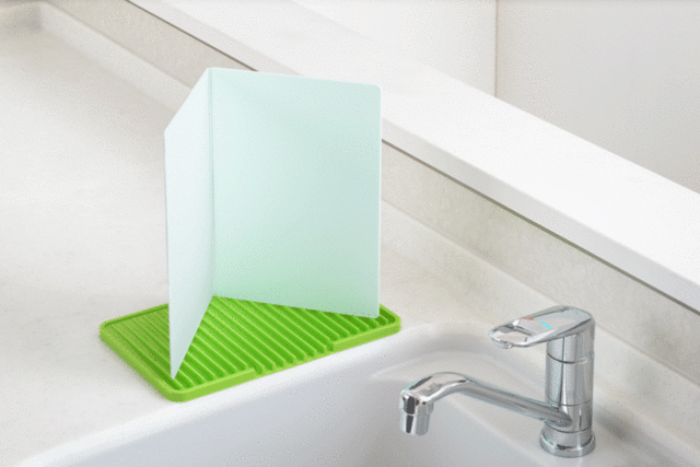 Гибкая разделочная доска розовая Kawasaki Plastics