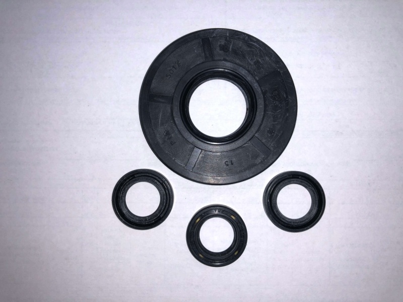42547 Набор P 15-42904 D.18 масляные сальники 25X62X8 NBR70, 15X24X5 NBR70 насос IPC, AR (KTRI40144)