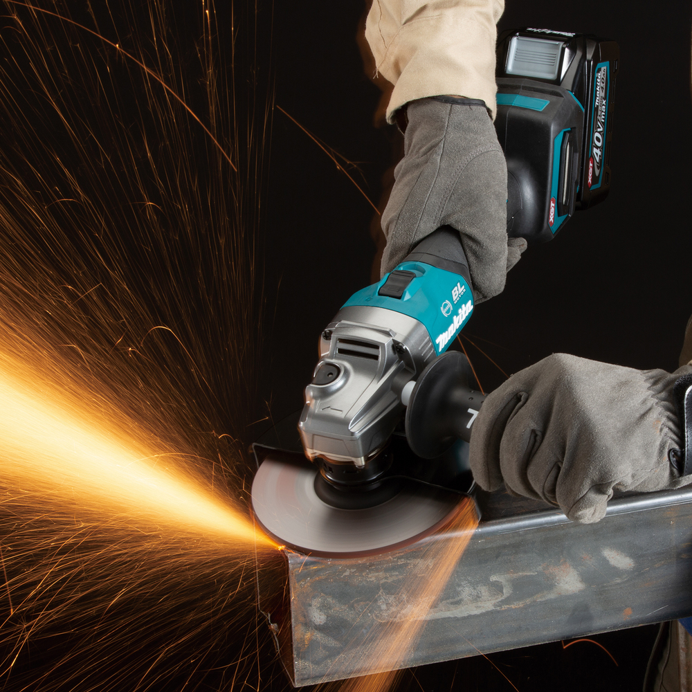 Угловая шлифмашина аккумуляторная Makita GA035GZ XGT BL 40В, 150 мм, 8500 об/мин, без акб и ЗУ