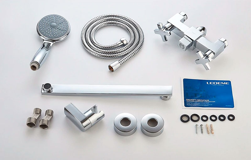 СМЕСИТЕЛЬ ДЛЯ ВАННЫ LEDEME L2584 ИЗЛИВ L35F-2