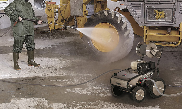 Мойка высокого давления без подогрева воды с бензиновым двигателем MOBILE-250/16H