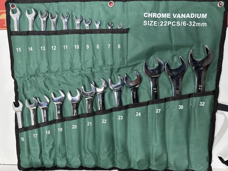 Набор ключей 22 предмета