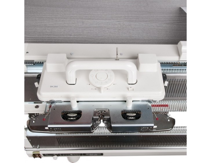 Вязальная машина Silver Reed LK 150