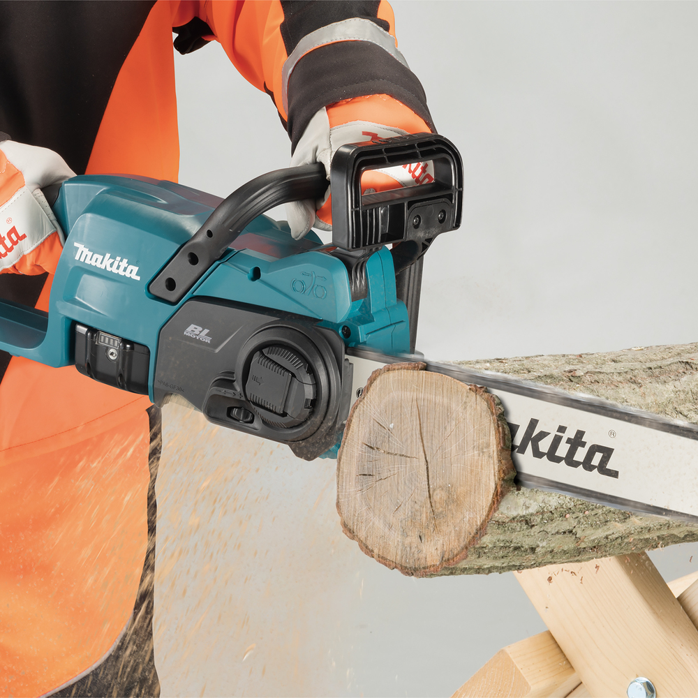 Пила цепная аккумуляторная Makita DUC407Z LXT BL 18В, 610Вт, 16"/40см, 3/8", 1,1мм, 8м/с, безынстр., XPT, без акб и з/у