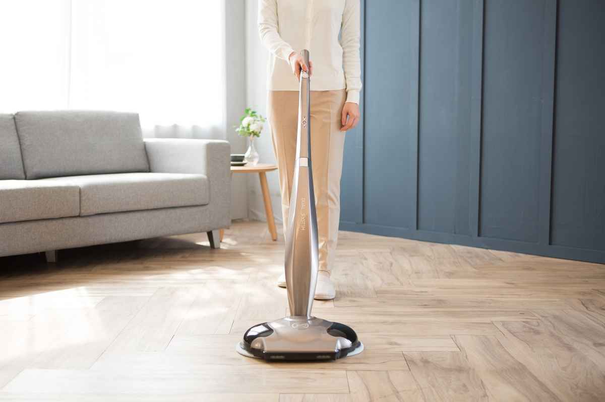 Беспроводной полотер - пылесос SWING-8500 коричневый