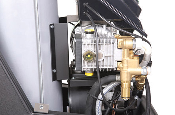 Мойка высокого давления с подогревом воды SALLY 160/9