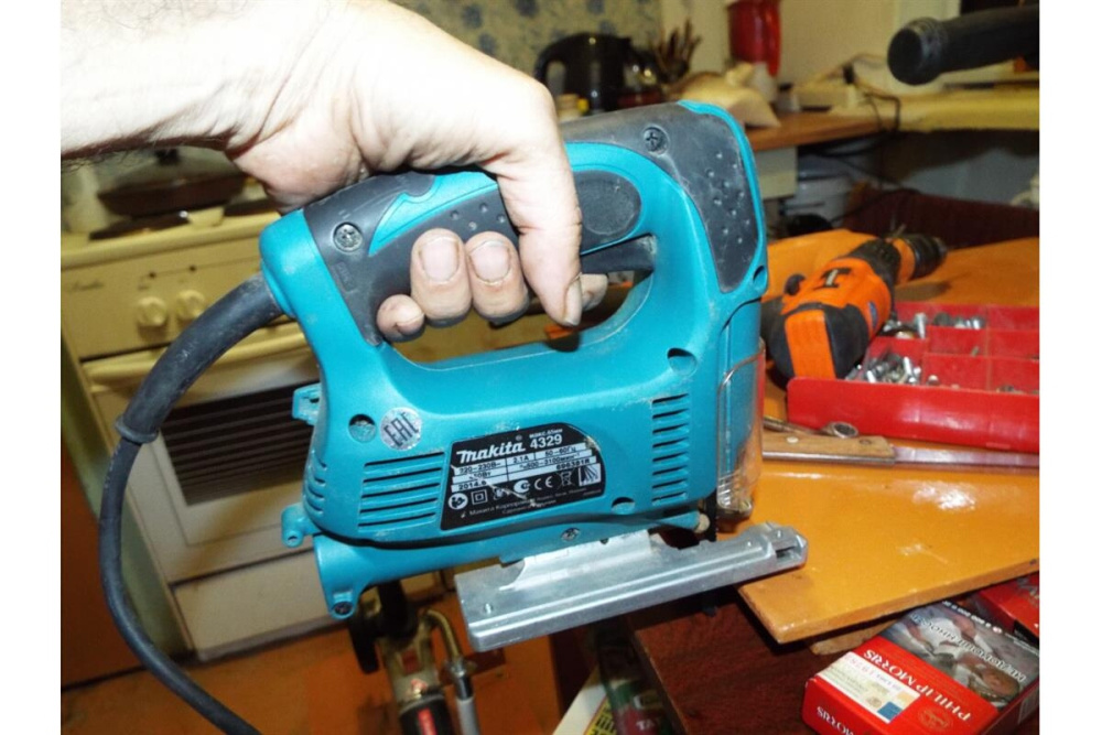 Лобзик электрический Makita 4329KX1 450 Вт, 65 мм, 500-3100 об/мин, набор A-86898