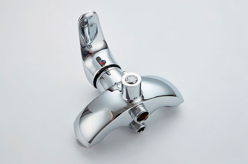 СМЕСИТЕЛЬ ДЛЯ ВАННЫ И ДУША LEDEME L2221