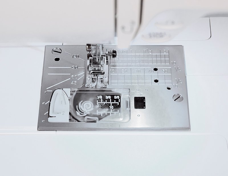 Компьютерная швейная машина Janome ArtDecor 7180