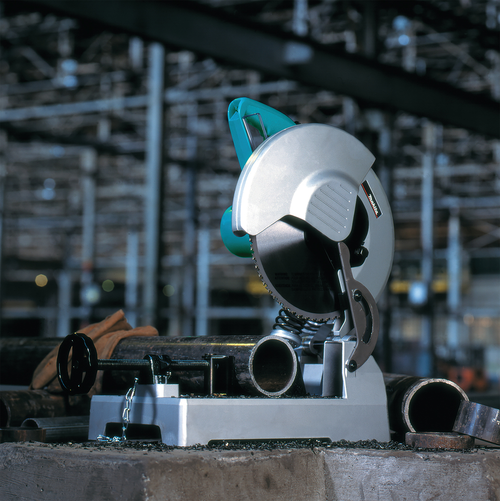 Пила монтажная отрезная по металлу Makita LC1230N 1750 Вт, 305 мм, 1300 об/мин