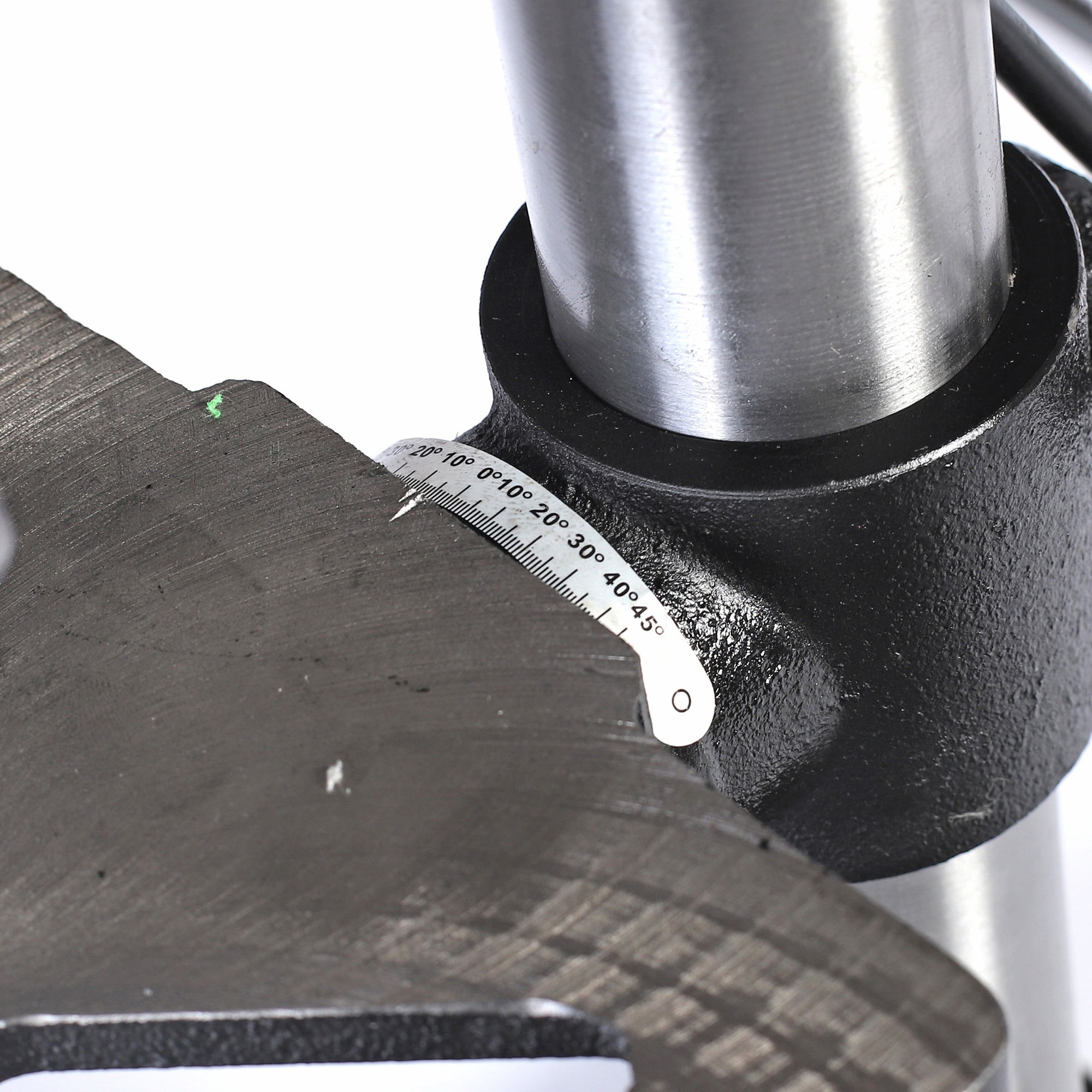 Станок сверлильный PATRIOT SD 500, 500 Вт, скорости 9, сверло 16 мм, тиски в комплекте.