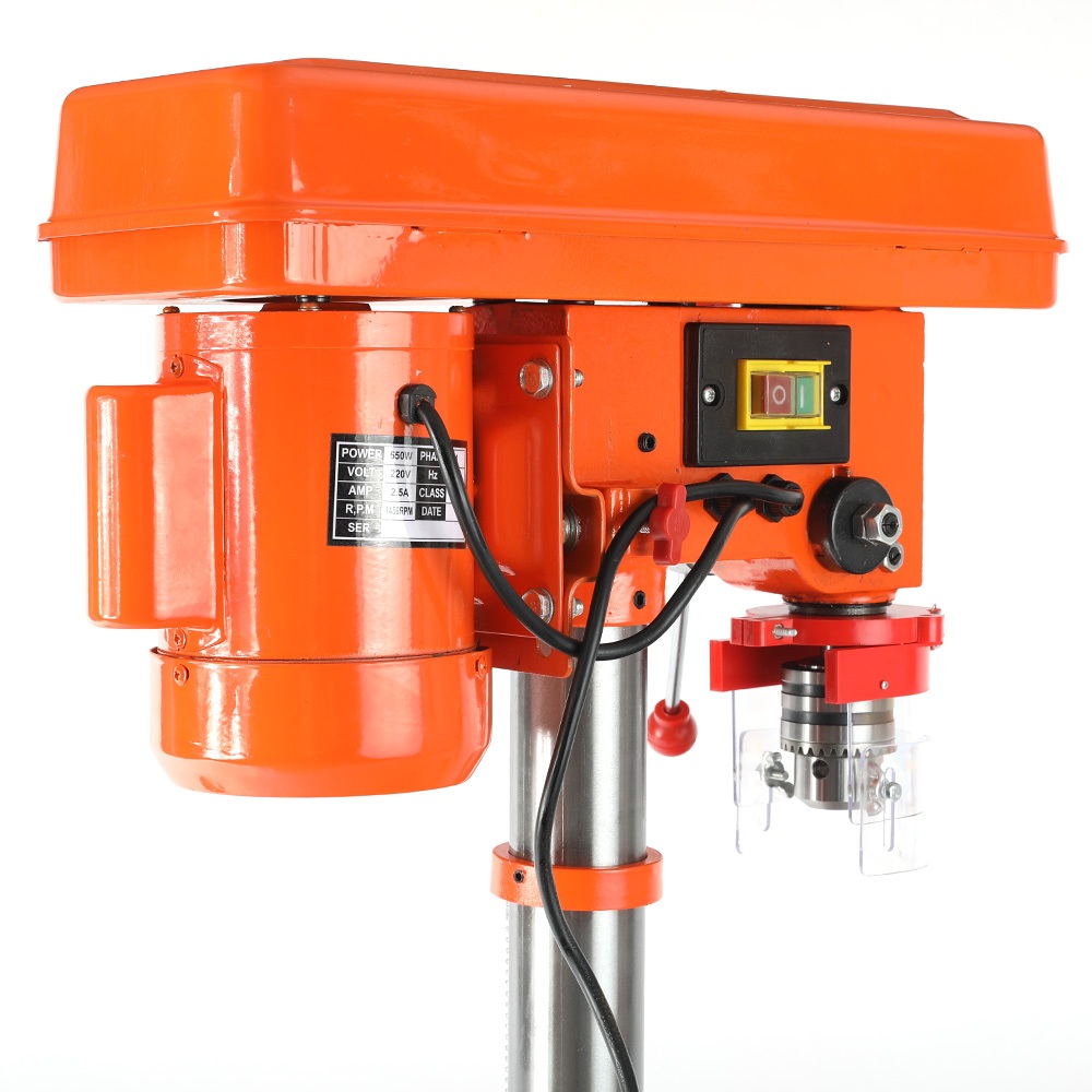 Станок сверлильный PATRIOT SD 600, 550 Вт. скорости 12, сверло 16 мм, тиски в комплекте.