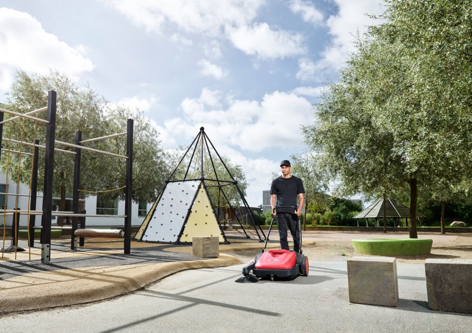 Механическая подметальная машина PS480