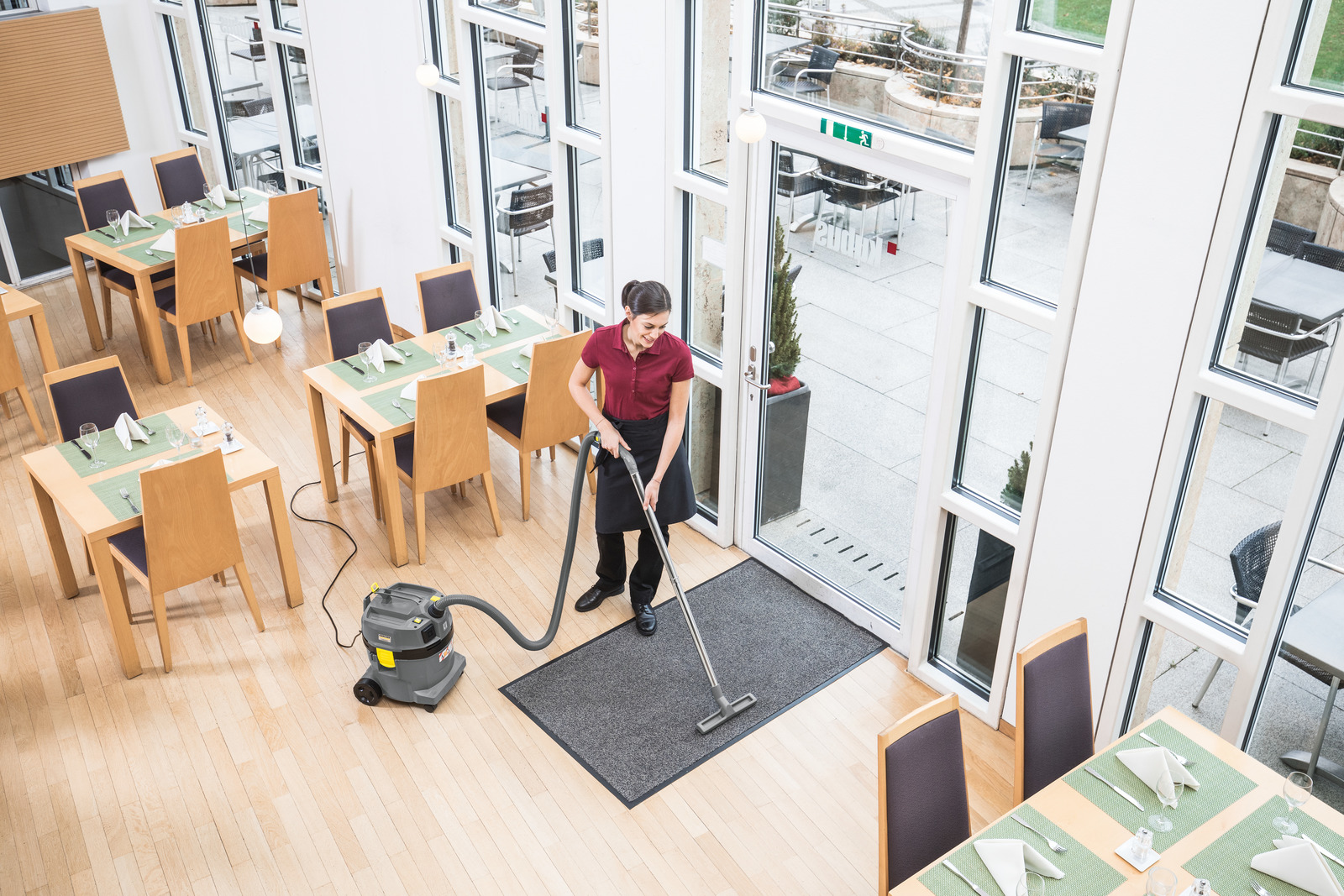 Пылесос сухой и влажной уборки Karcher NT 22/1 Ap