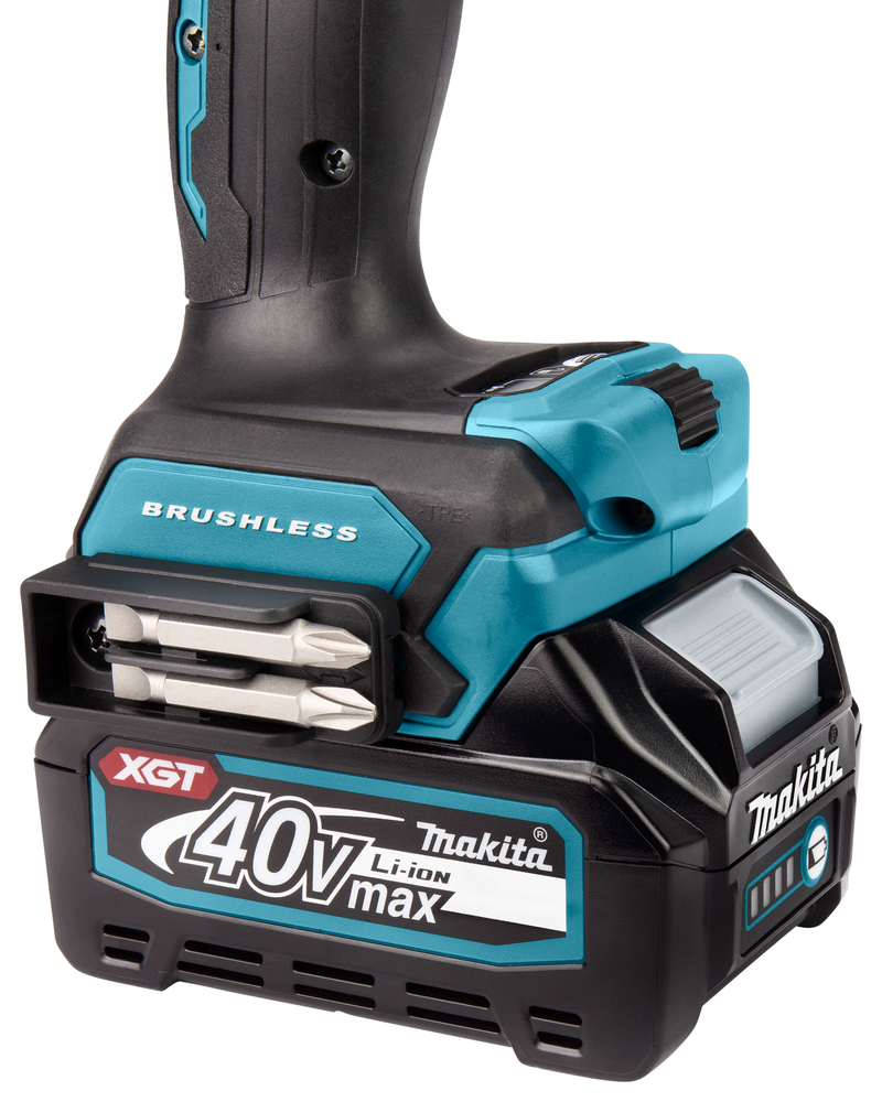 Дрель-шуруповерт аккумуляторная Makita DF001GD201 XGT 40В, 2х2.5 Ач Li-ion, 140 Нм, 2600 об/мин