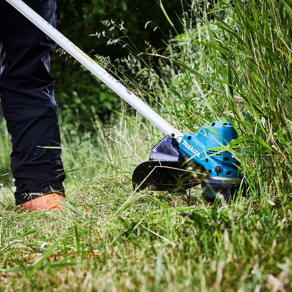 Аккумуляторная травокосилка Makita DUR190URT3 LXT  18В, 2х5.0 Ач, 300 мм (2xBL1850B, DC18RC)