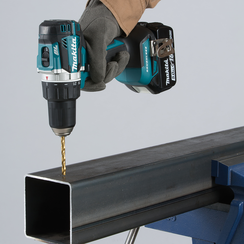 Дрель-шуруповерт аккумуляторная Makita DDF484RME LXT 18В, 2х4.0 Ач Li-ion, 54 Нм, 2000 об/мин